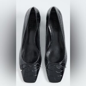 SCHUTZ Women's Arissa Croco Pumps, Black Size 7.5 Medium Black